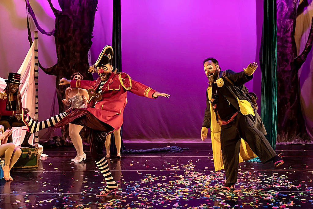 A Soul Penny Circus performer on stage