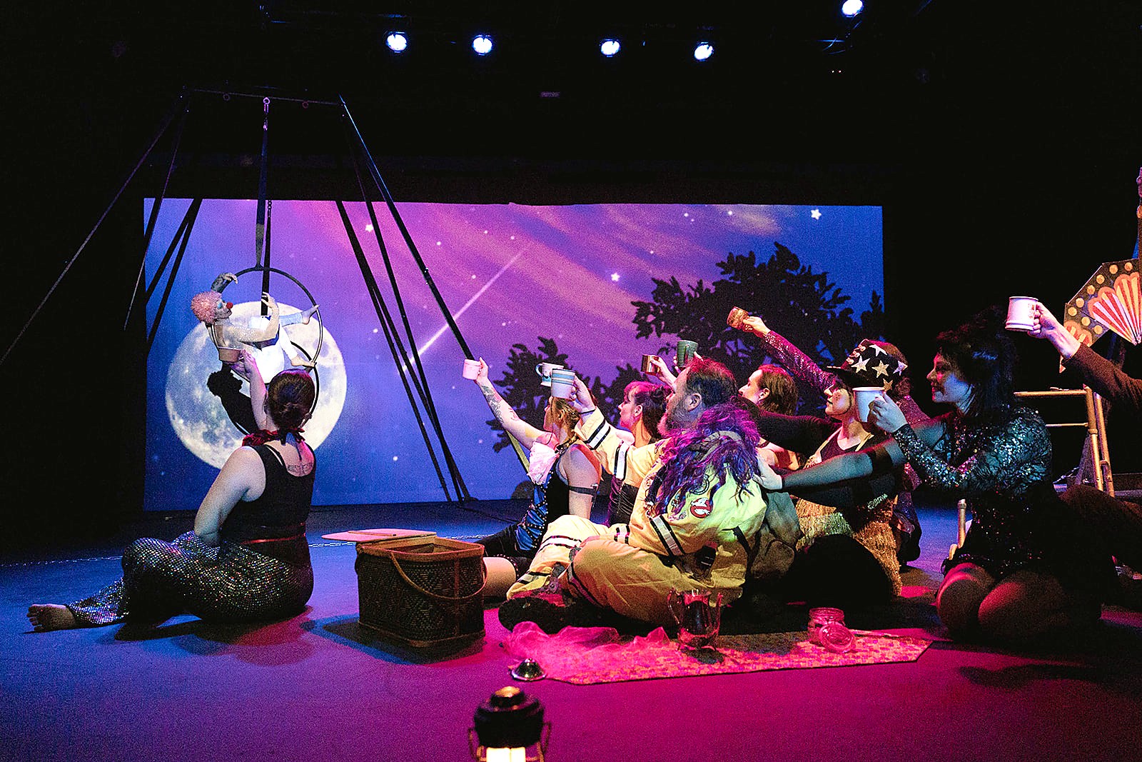 A performer in a Soul Penny Circus production