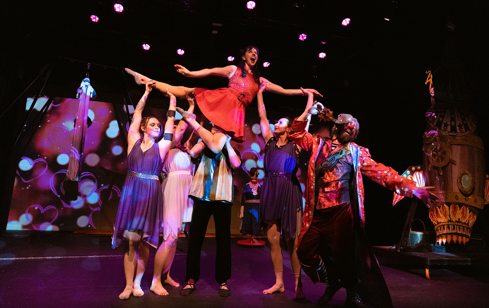 A performer in a Soul Penny Circus production